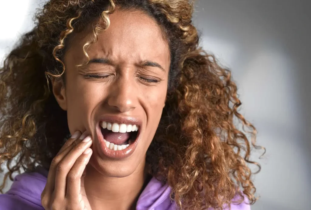 When to See a Dentist for Persistent Tooth Pain and Sensitivity Reigate